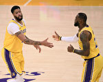 NBA双星决胜节逞威 湖人豪取4连胜