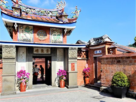 赏玩古匠工艺望族生活雾峰林家观光巴士启动 大纪元