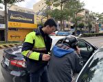 桃园访友迷途 平镇警方即时发现协助老翁返家