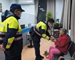 老嫗寒風中迷航6小時險失溫  中壢警即時救援