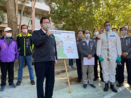 桃園市長鄭文燦呼籲民眾落實前往八大場所佩戴口罩維持手部衛生、保持社交距離等個人衛生習慣。 