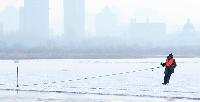 雪乡导游强售票未果 辱骂游客“撅屁股等着”