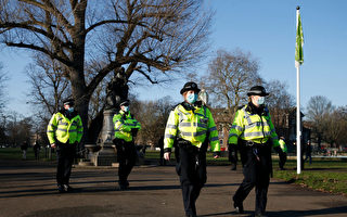 违反封城规定罚单 英国警方已开出三万张