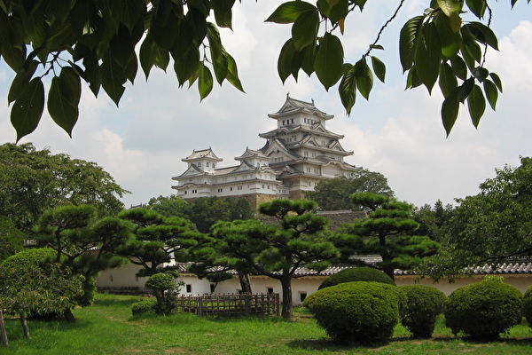 組圖：保存完好的木製建築 日本國寶姬路城