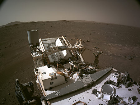 毅力号 睁眼 拍照360度全景揭其火星新家 火星车 全景图 Nasa 大纪元