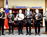 經文處處長羅復文向大家賀年