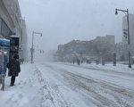 纽约2021首场暴风雪 交通大瘫痪