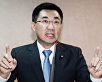 要当国民党“造王者” 江启臣争取连任