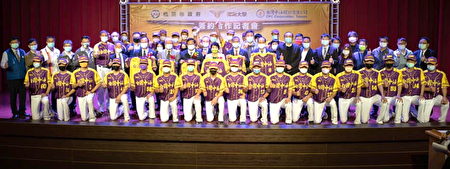 桃市台灣中油支持開南大學棒球隊，呈現多面向合作。