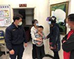 大園警方關懷婦人離婚火警等變故 助度過難關