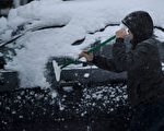 未清除車頂積雪駕車出行 當心違法吃罰單