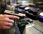 犯罪率高企之际 警方敦促民众不要佩枪