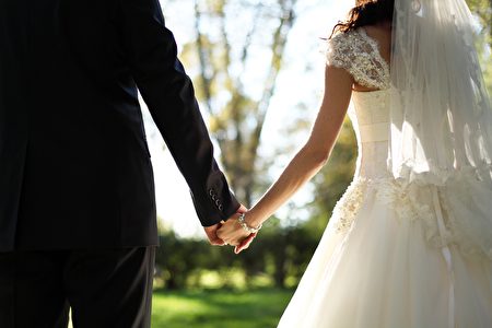 研究:年轻夫妻一起做这件事 婚姻会更幸福