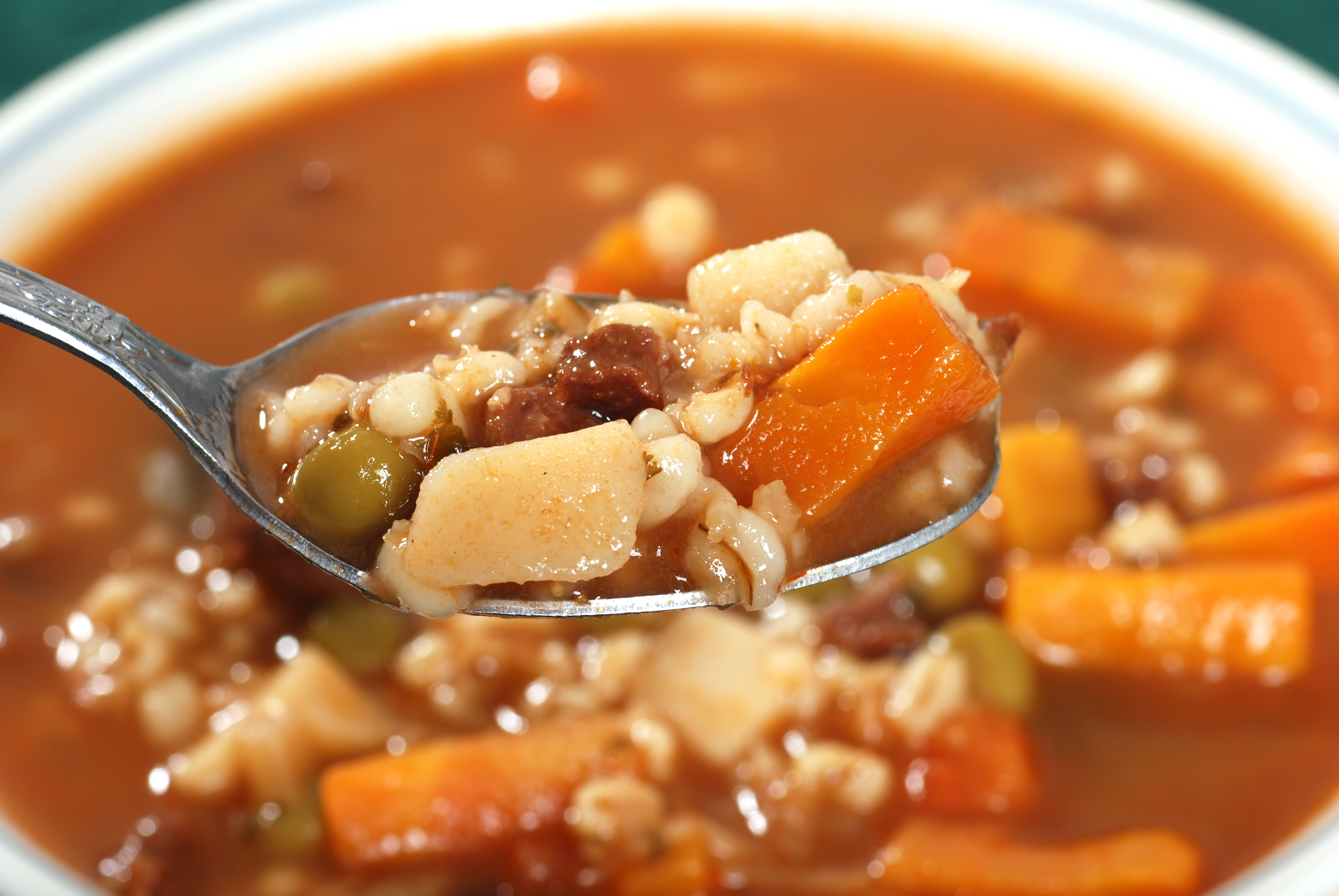 薏仁牛肉湯。(圖/shutterstock)