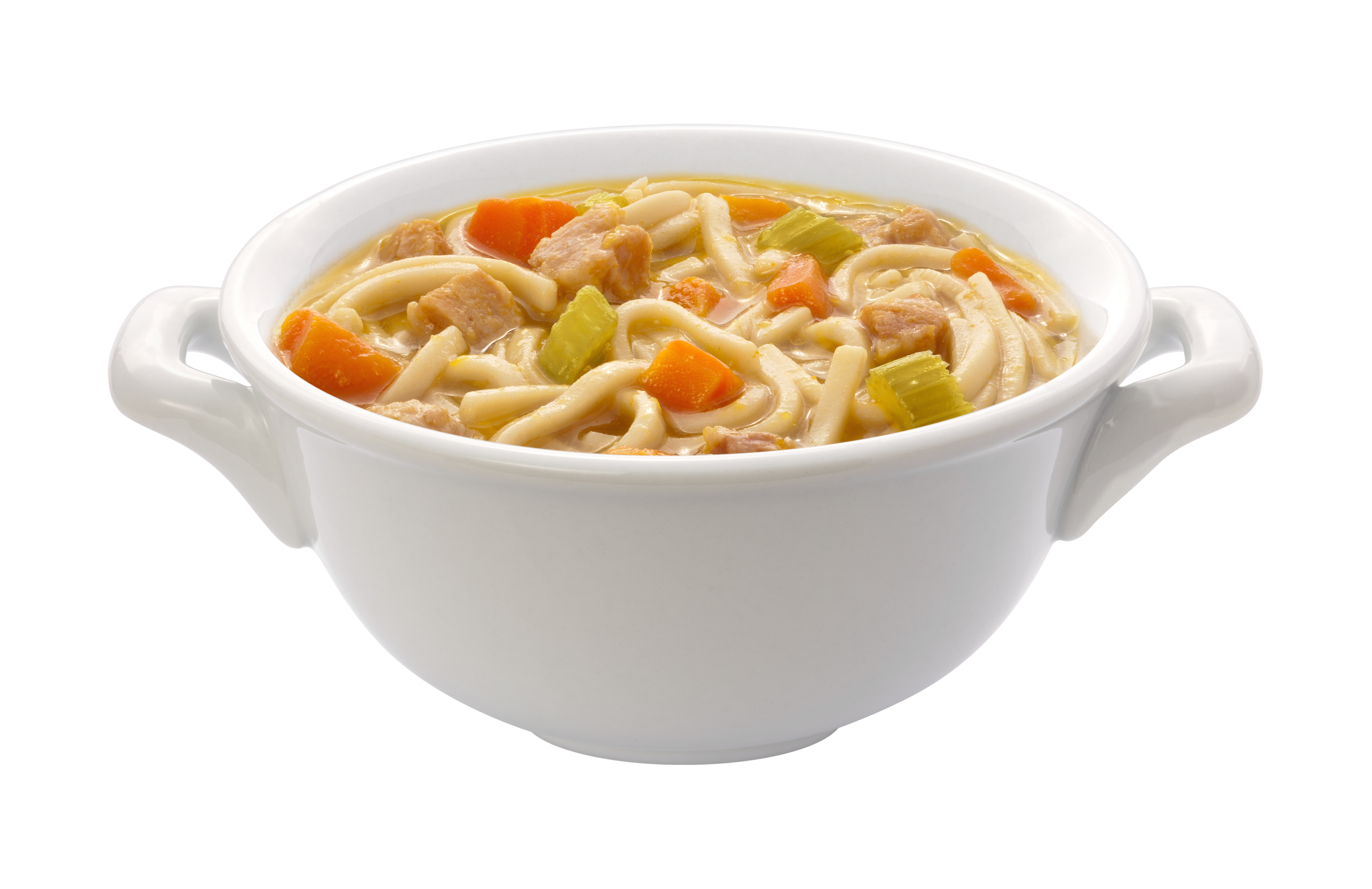 利用吃剩的雞肉和超市買的拉麵就能做出家常的雞肉湯麵。(圖/shutterstock)