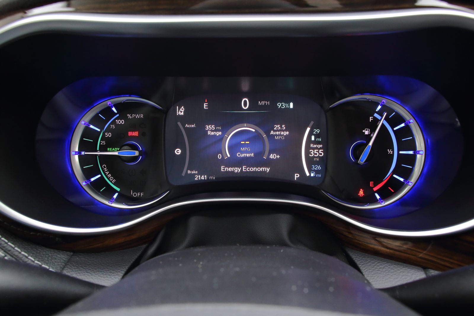 2021 Chrysler Pacifica Hybrid。〈李奥／大纪元〉
