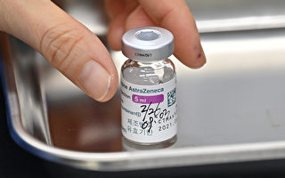 首批AZ疫苗抵台 医护优先施打