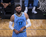 NBA瓦伦丘纳斯领军 灰熊掌掴奇才