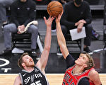 NBA马刺无视23分落后  末节逆转胜公牛