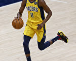NBA步行者三分及时雨 扑灭热火