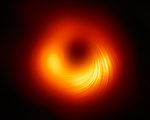 M87星系偏振光 解析黑洞磁场