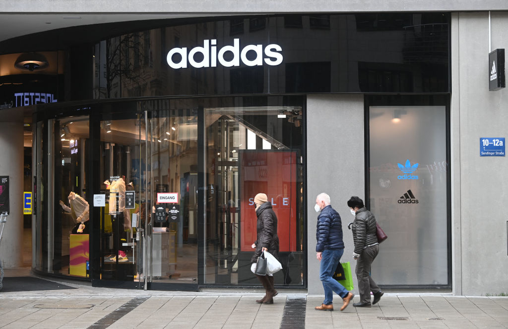 [新聞] Adidas 30年來首次虧損 北美市場銷售下滑