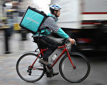 Deliveroo擬上市 外賣小哥最高可分一萬鎊
