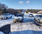 暴雪襲擊 德州熱心男救助500名受困司機