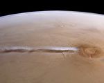 科学家终于破解火星1800公里长怪云谜团