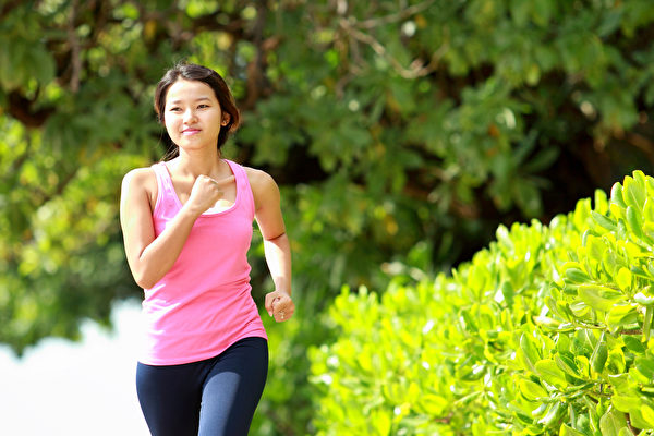 醫師上符正志提出，瘦身增肌的秘訣，竟然是「不用每天運動」。(Shutterstock)