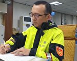 弃商从警  思乡情切勤学有成警长嘉勉