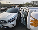 用路人行经弯道或路况不熟路段均应减速慢行