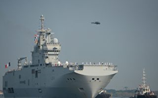 组图：法国两舰停靠高知港 邀印度参加军演