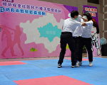 嘉市警局防身术教学   五力全开携手合作