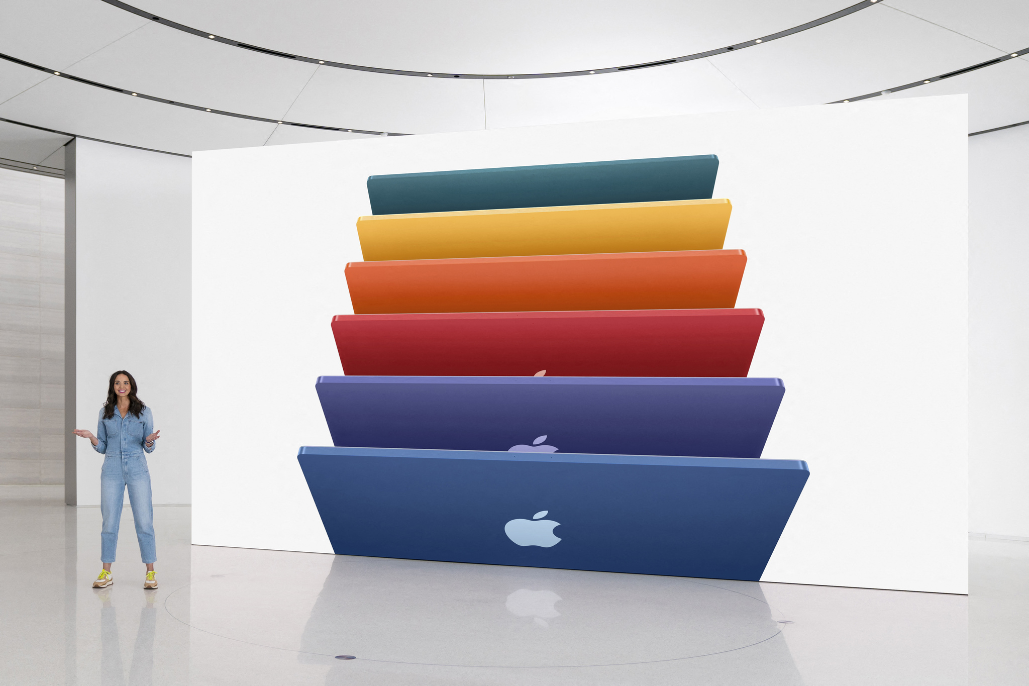 图：苹果公司发布了一系列的新产品。（Handout / Apple Inc. / AFP）