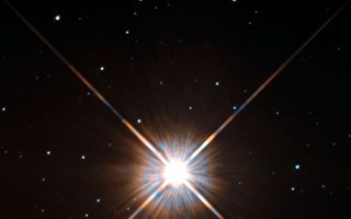 天文学家发现比邻星破纪录超强爆发