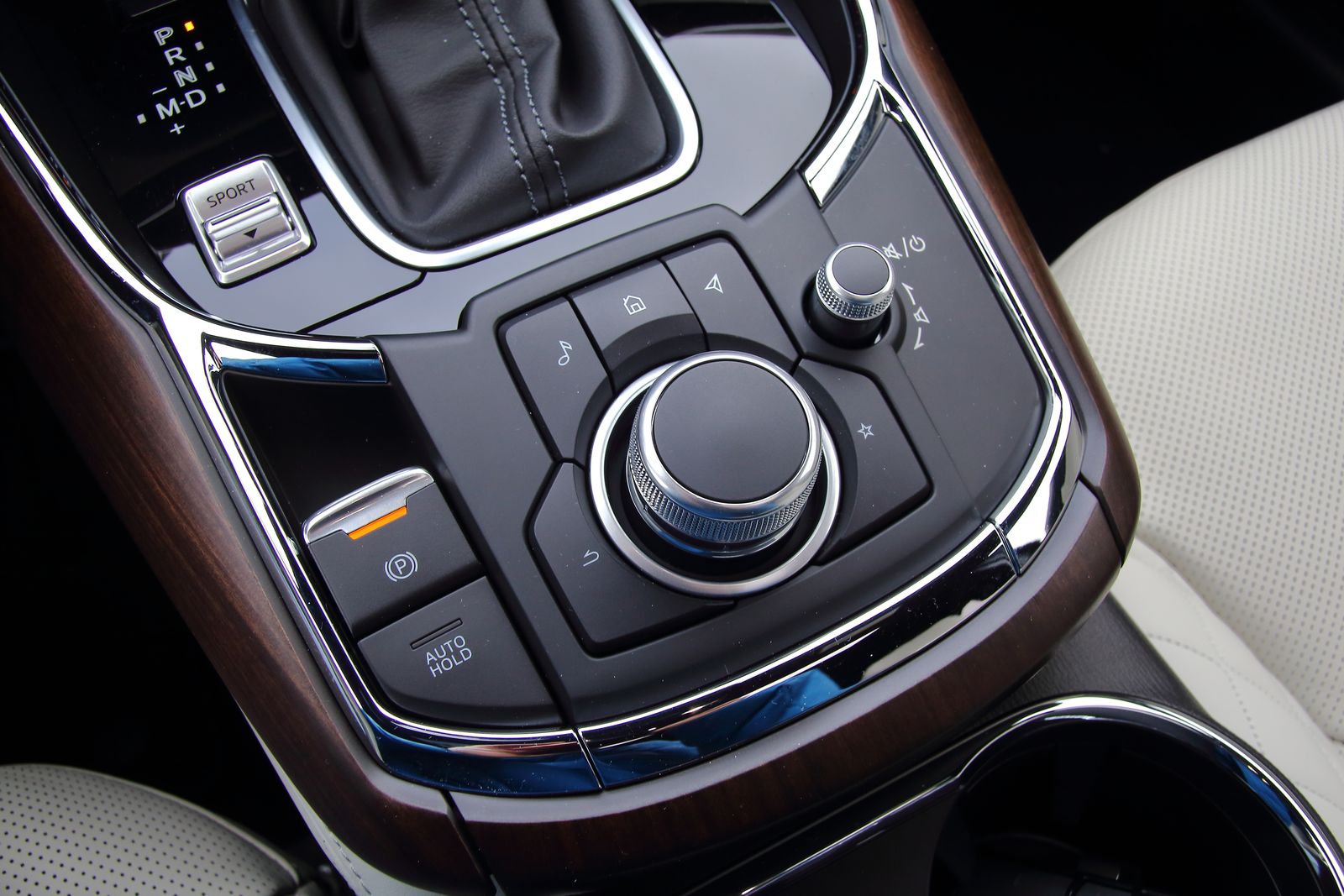 2021 Mazda CX-9 Signature。〈李奧/大紀元〉