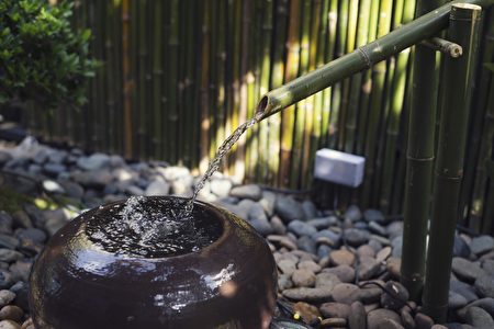 Onsen series : Bamboo fountain,Shutterstock,水流,竹子,