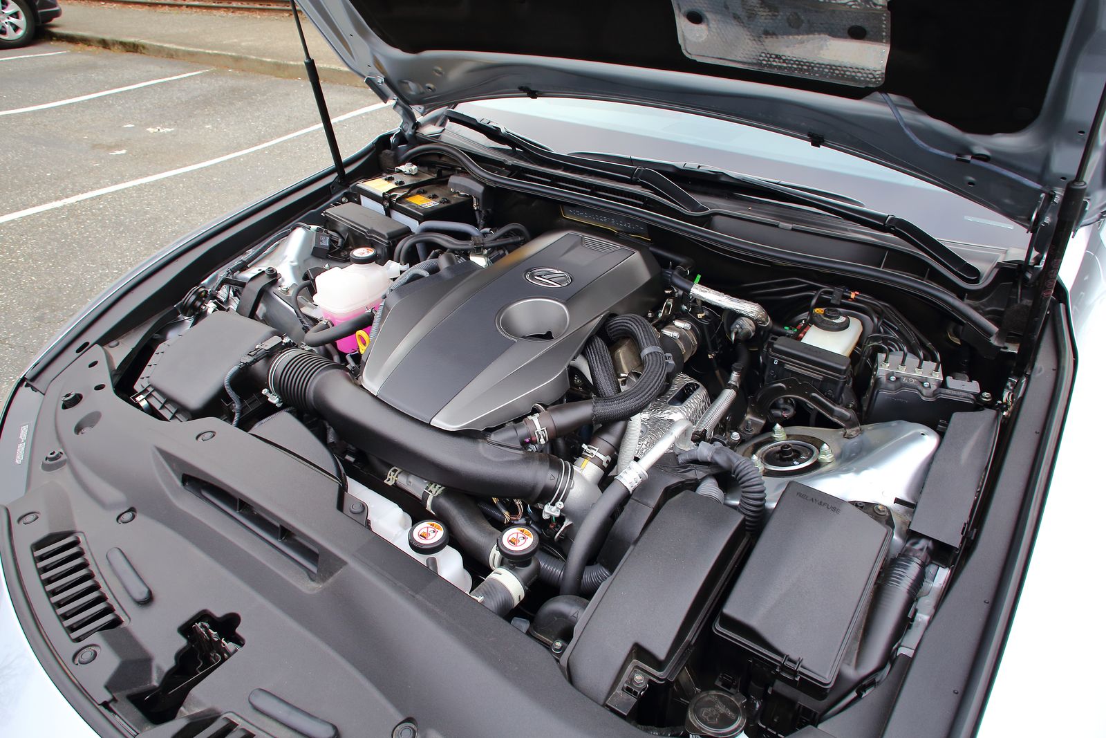 2021 Lexus IS 300 RWD。〈李奥／大纪元〉