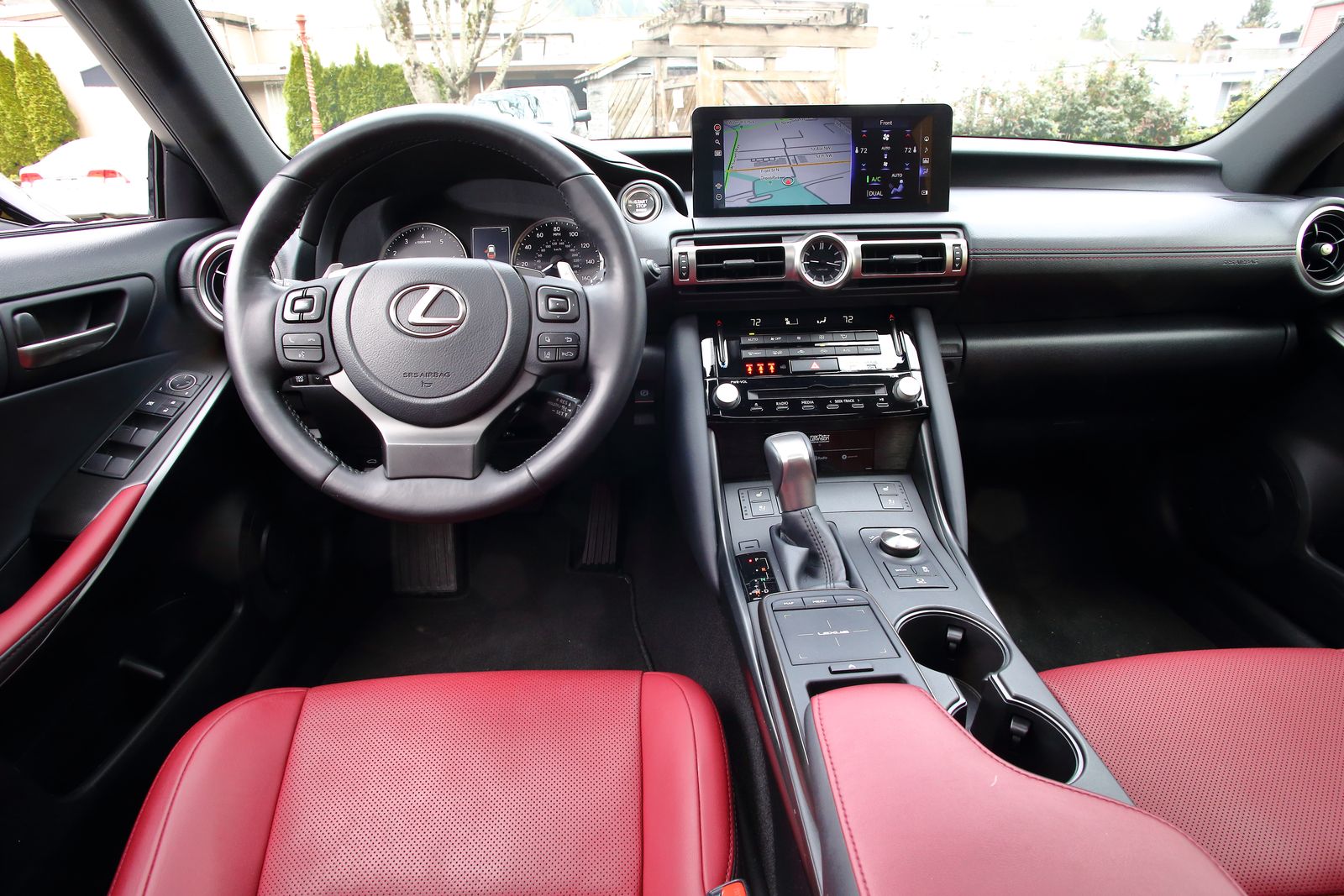 2021 Lexus IS 300 RWD。〈李奥／大纪元〉