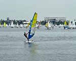 大鹏湾帆船生活节 百帆齐发吹起海湾生活风