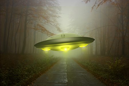 Ufoé »å…‰é¡§å‰ç¾Žè»å®˜ æŠ€è¡