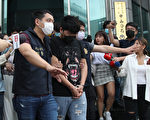 为讨债花近万元买蟑 5嫌到案不知警局长在场