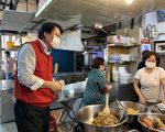 视察仁爱市场 林右昌肯定摊商防疫措施