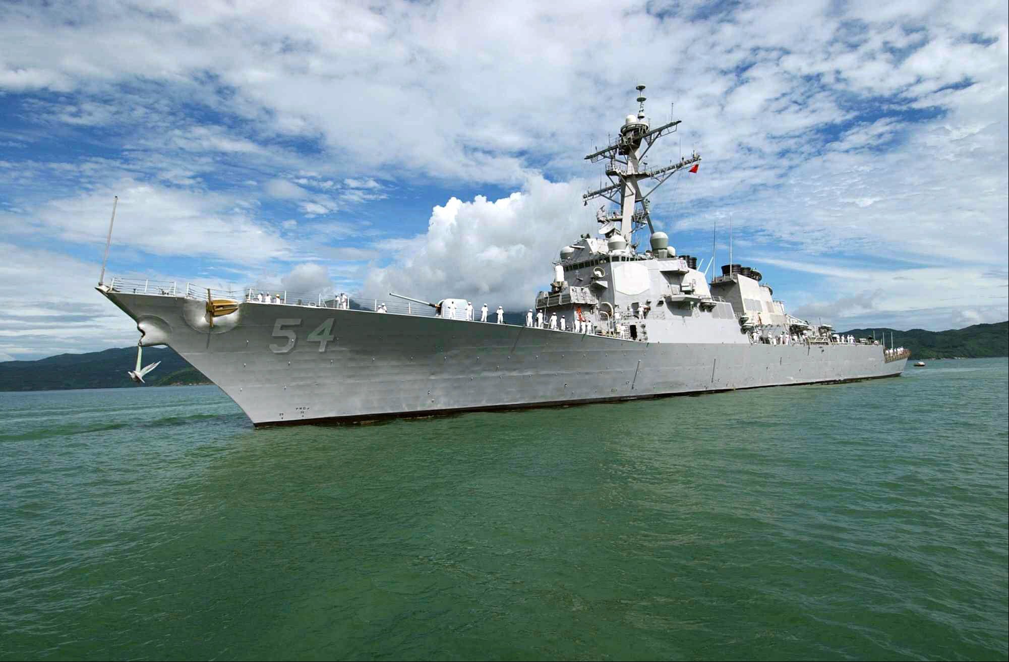 美军舰再通过台海台国防部：全程掌握| 美国军舰| 台湾海峡| 大纪元