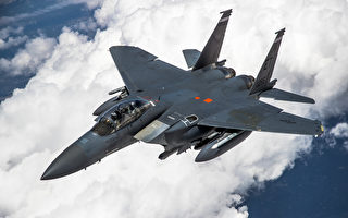 雄鹰F-15EX配神秘特大号导弹 成空中狙击手