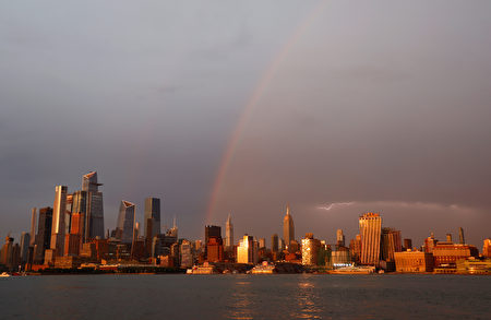 美东三州地区暴风雨纽约市傍晚雨后现彩虹 天气预报 美国 大纪元