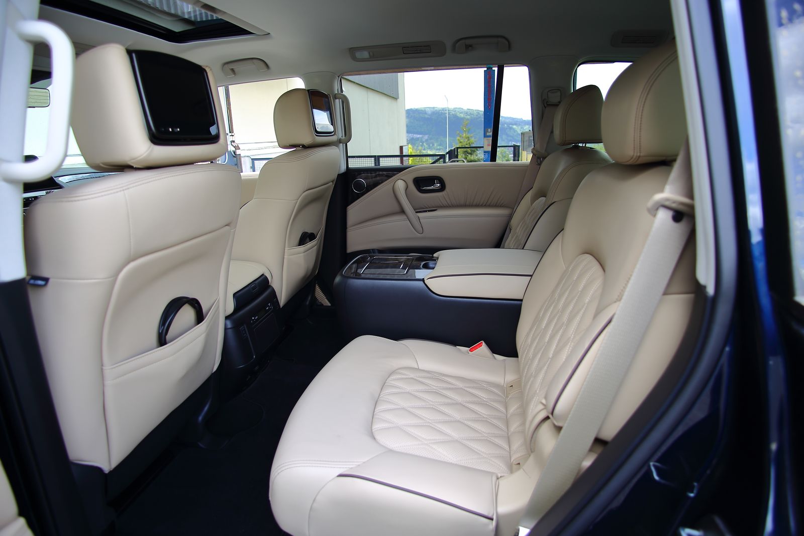 2021 Nissan Armada Platinum。〈李奧／大紀元〉