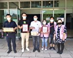 警察节快乐 市议员张秉钧及庙宇送餐点