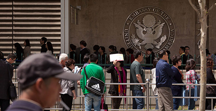 【一线采访】中国留学生被拒签欲起诉美政府 律师:不会胜诉